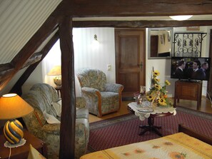 Double Room | Living area