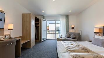 Literie de qualité supérieure, coffres-forts dans les chambres, bureau