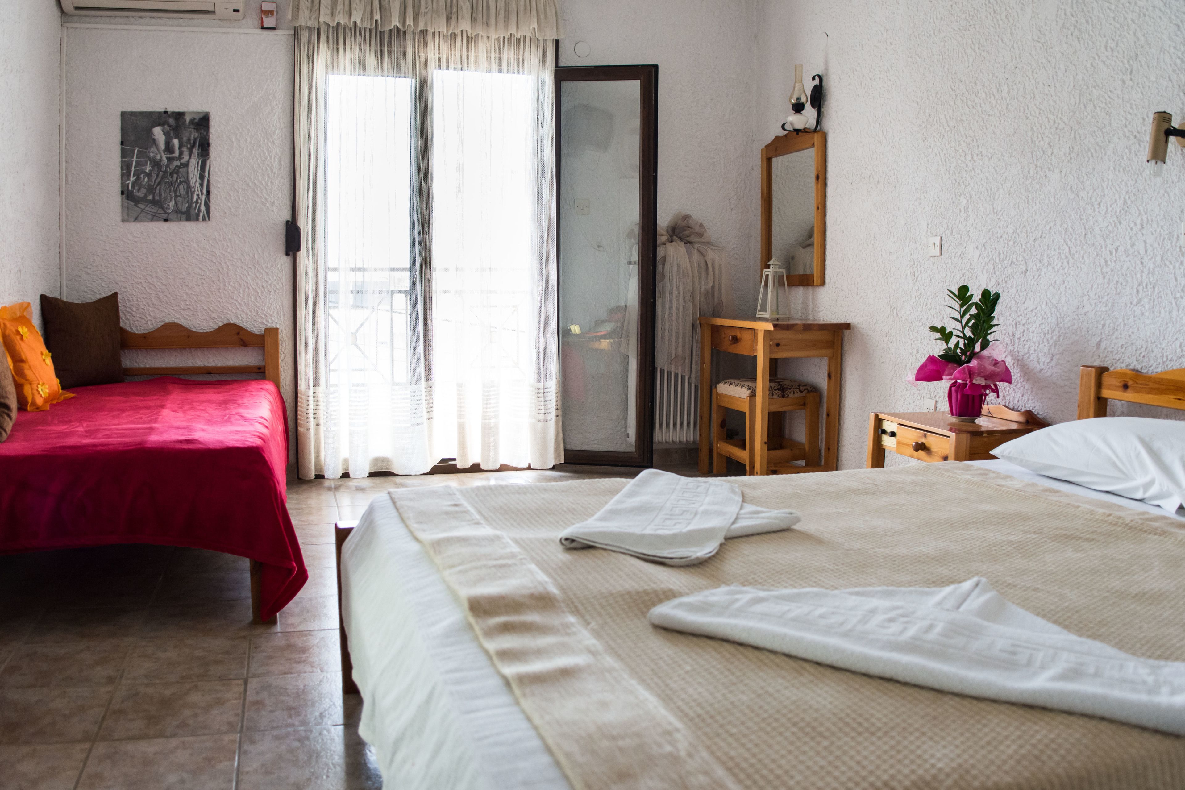 Triple Room | Peti besi dalam bilik, kalis bunyi, Wi-fi percuma 