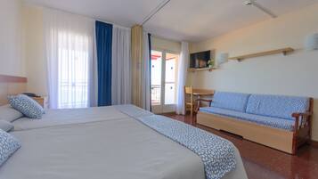 In-room safe, desk, cots/infant beds, free WiFi
