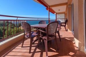 Balcony view - Medplaya Albatros Family (Salou)