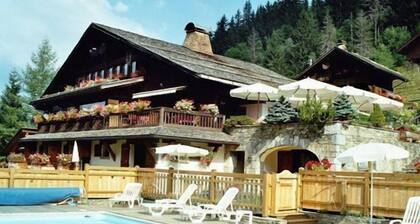 Les Chalets de la Serraz