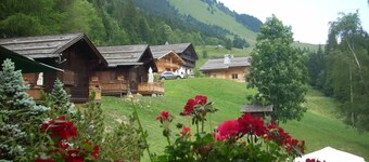 Les Chalets de la Serraz