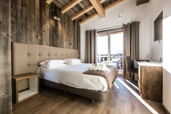 Suite | Colchones Select Comfort, caja fuerte, escritorio