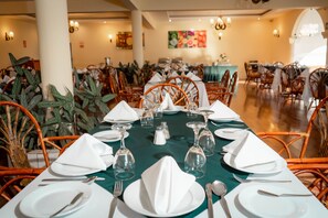 Breakfast and dinner served, garden views  - Hotel Agustos Urubamba (Urubamba)