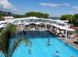 2 binnenzwembaden, 5 buitenzwembaden, gratis zwembadcabana's