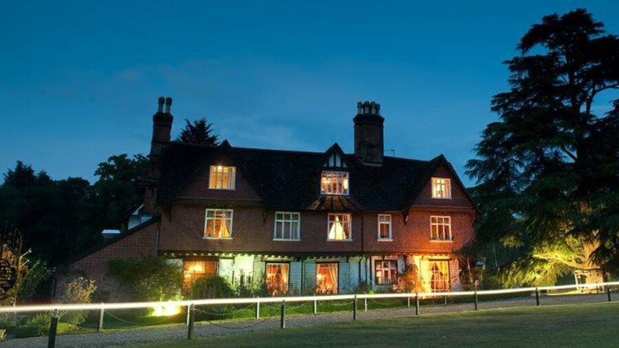 Ravenwood Hall Hotel