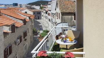 Quarto casal superior, sacada | Vista do quarto