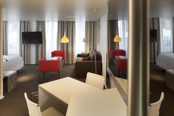 Minibar, in-room safe, desk, soundproofing
