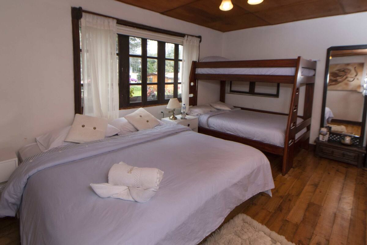 Triple Room | Tilam berlapik, Wi-fi percuma