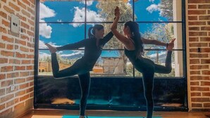 Yoga - Hosteria PapaGayo (Aloasí)