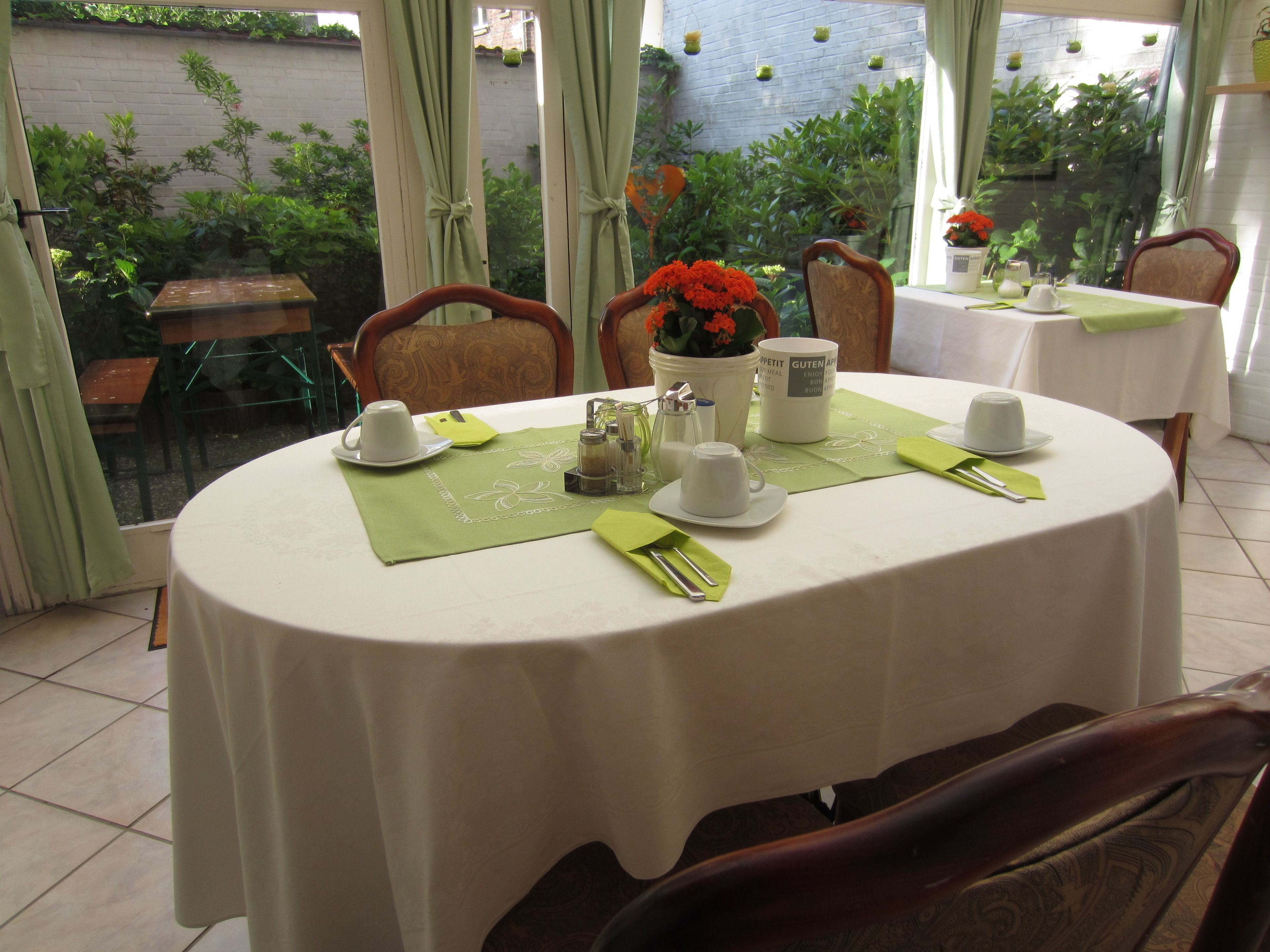 daily buffet breakfast (eur 12 per person)
