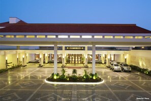 Property entrance - Jaypee Greens Golf & Spa Resort (Greater Noida)