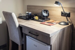 高级单人房 | 防过敏的被褥、羽绒被、客房内保险箱、特色装修