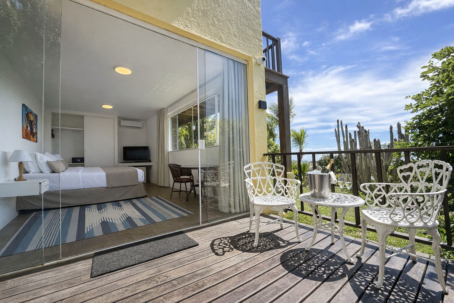 ห้องคลาสสิก, ระเบียง | ตู้นิรภัยในห้องพัก, ห้องเก็บเสียง, Wi-Fi ฟรี, ผ้าปูที่นอน