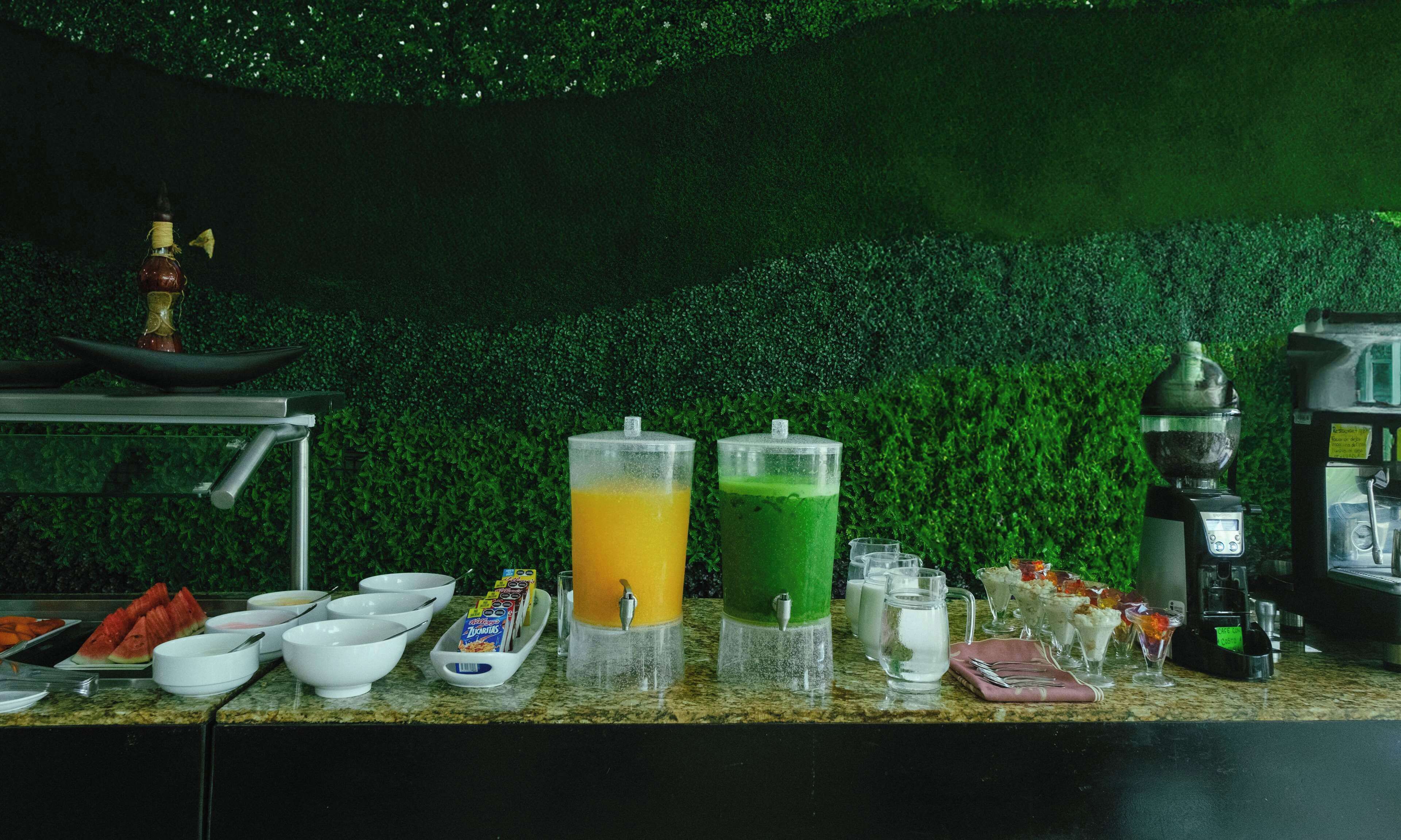 breakfast, lunch and dinner served