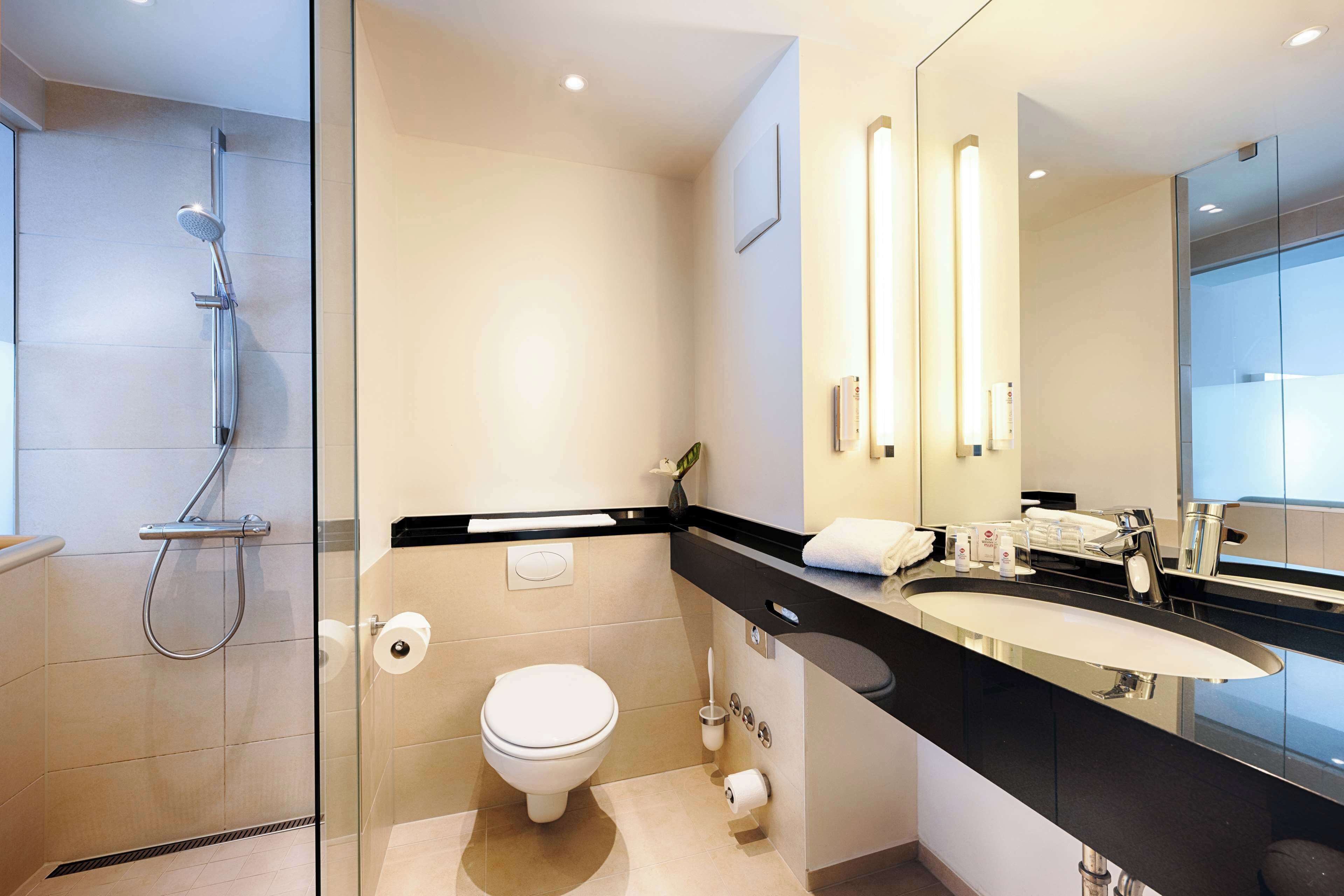 eco-friendly toiletries, hair dryer