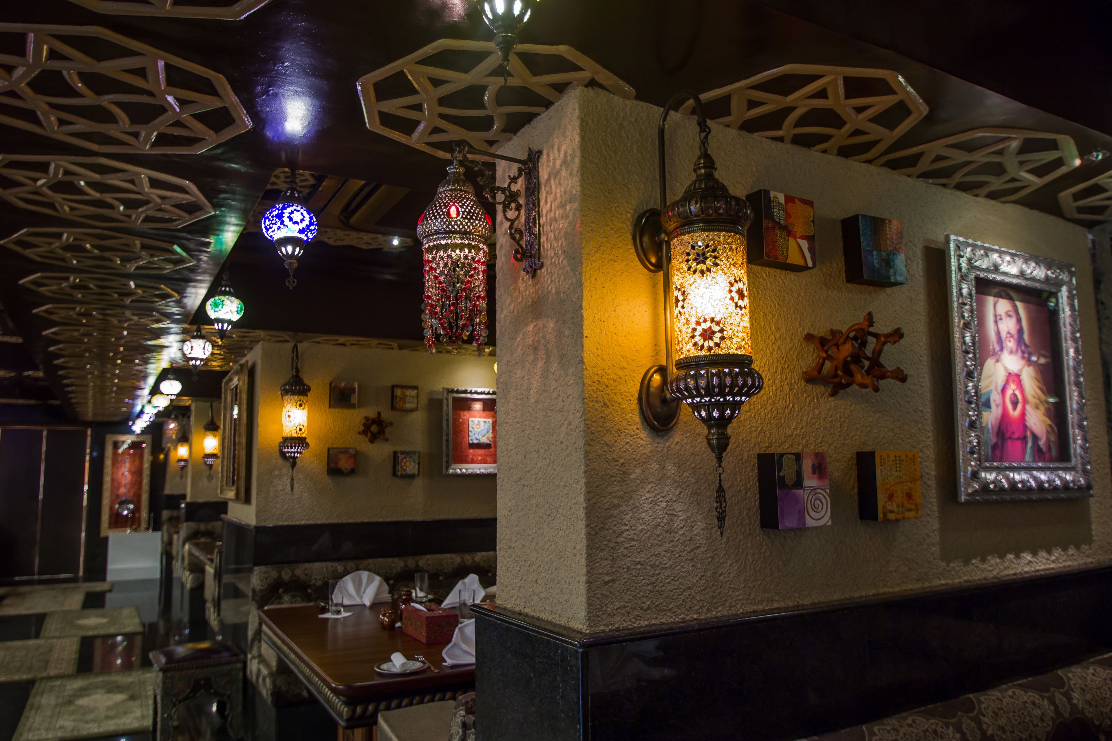 2 restaurants, breakfast, lunch, dinner served; indian cuisine