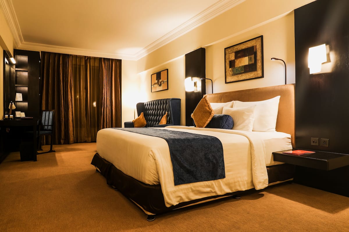 egyptian cotton sheets, premium bedding, down duvets