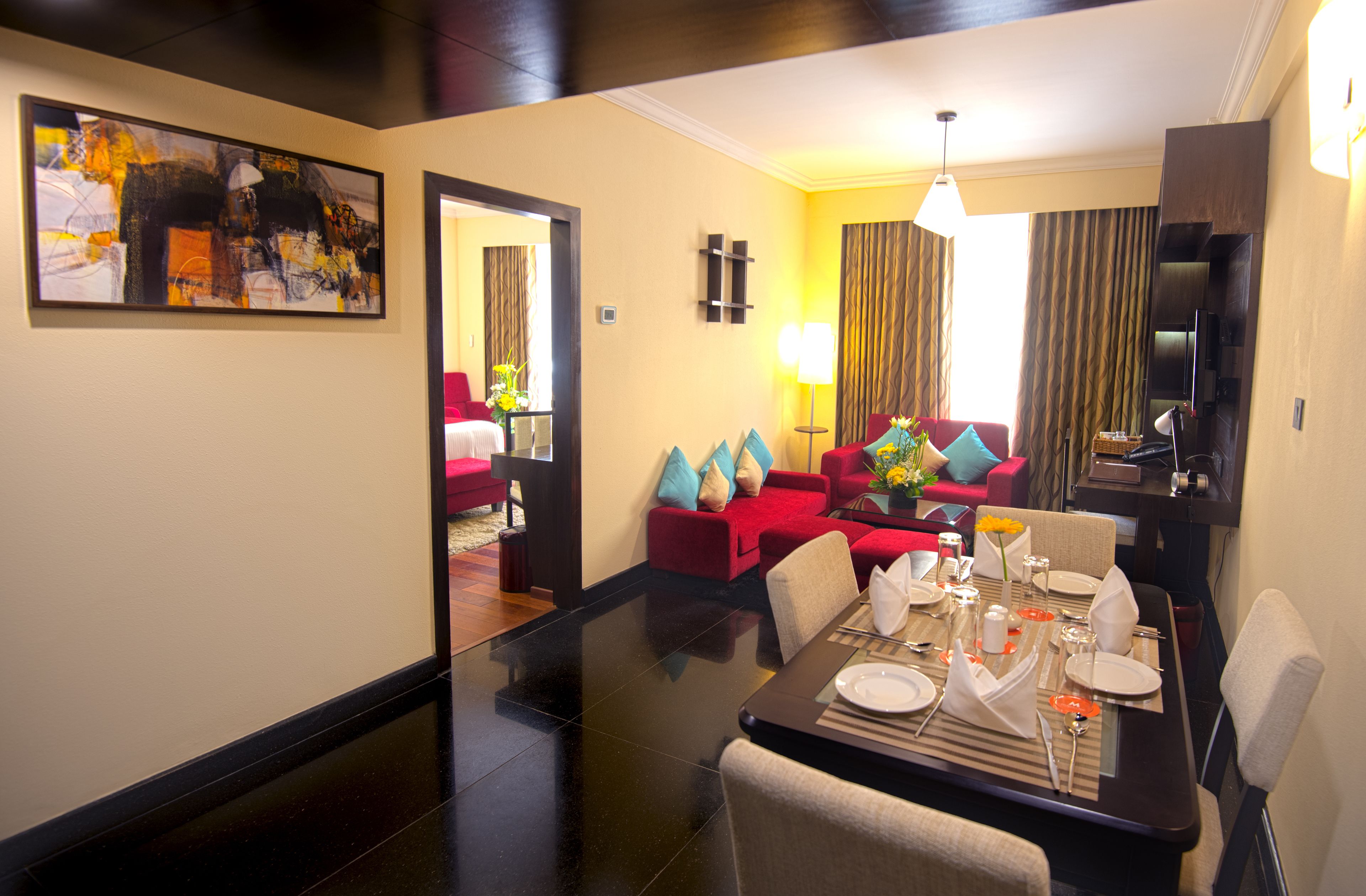 Makan di kamar