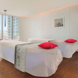 Couples treatment rooms, body treatments, body wraps, body scrubs