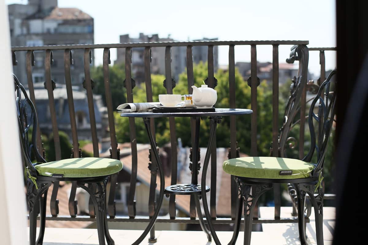 Deluxe Suite with balcony | Terraza o patio