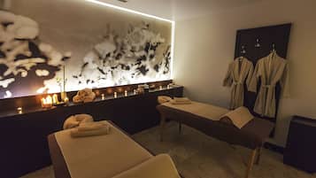 Couples treatment rooms, sauna, Turkish bath, hydrotherapy, aromatherapy