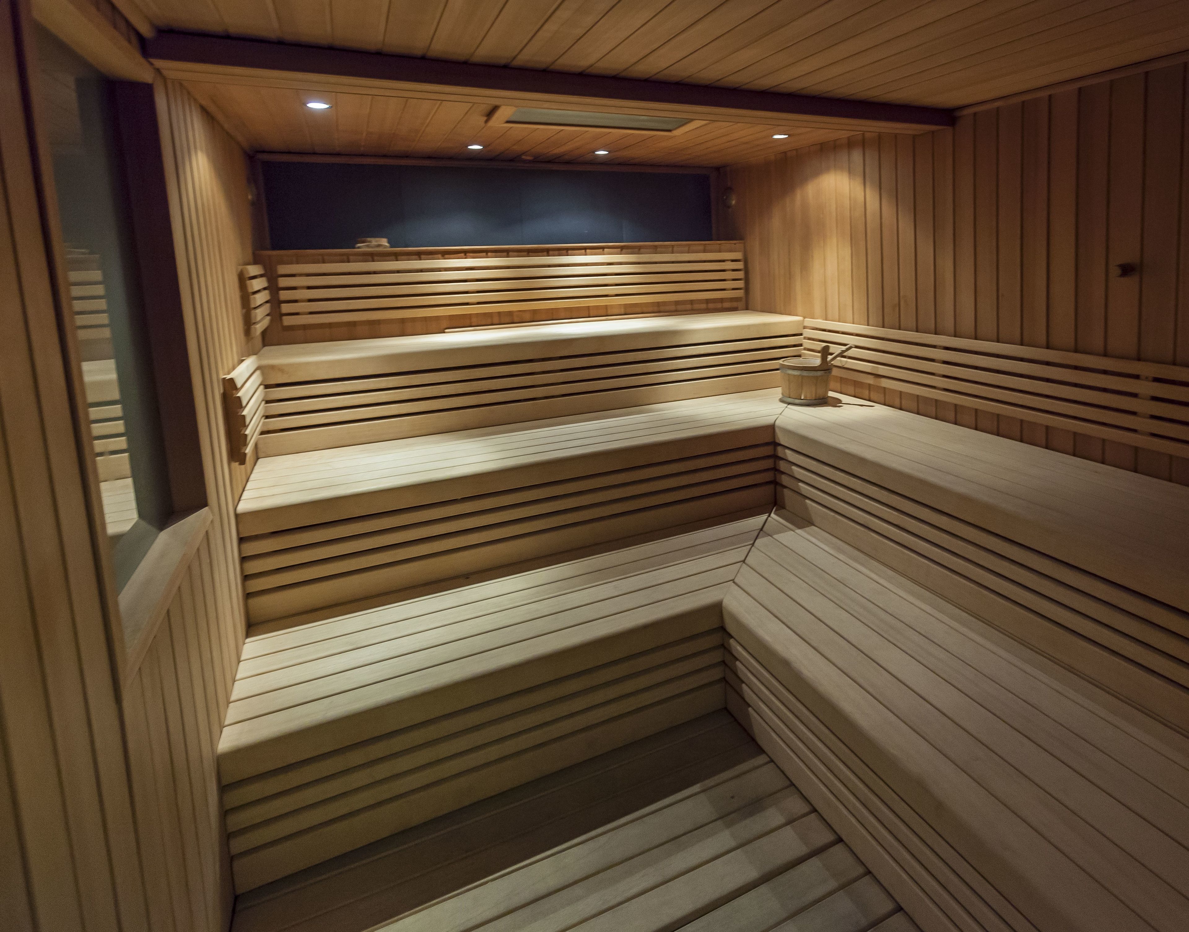 couples treatment room(s), sauna, turkish bath/hammam, hydrotherapy