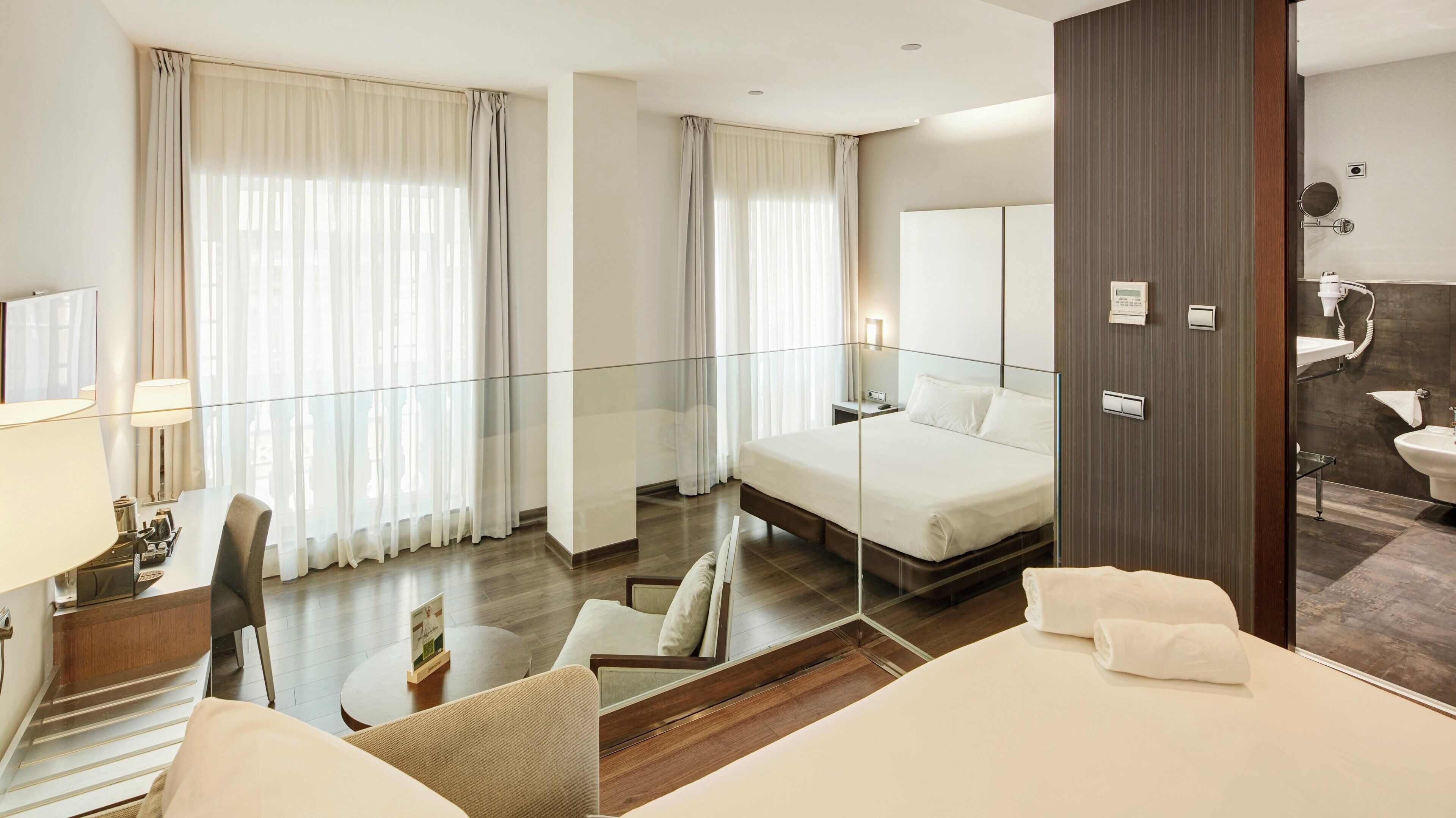 Classic Triple Room (with Double Bed) | Minibar, in-room safe, desk, blackout drapes
