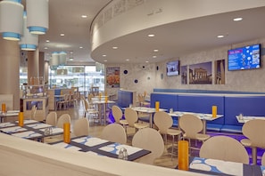 Free daily breakfast