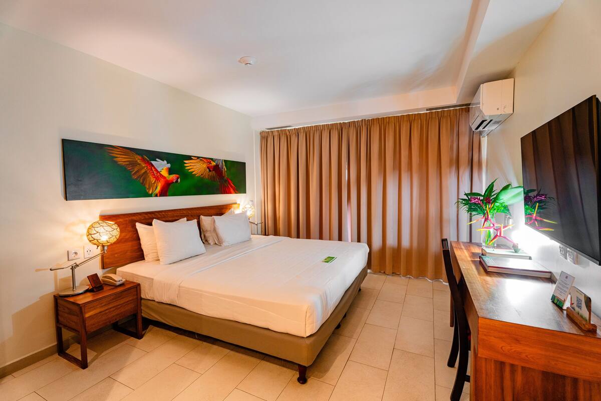 In-room safe, desk, laptop workspace, iron/ironing board