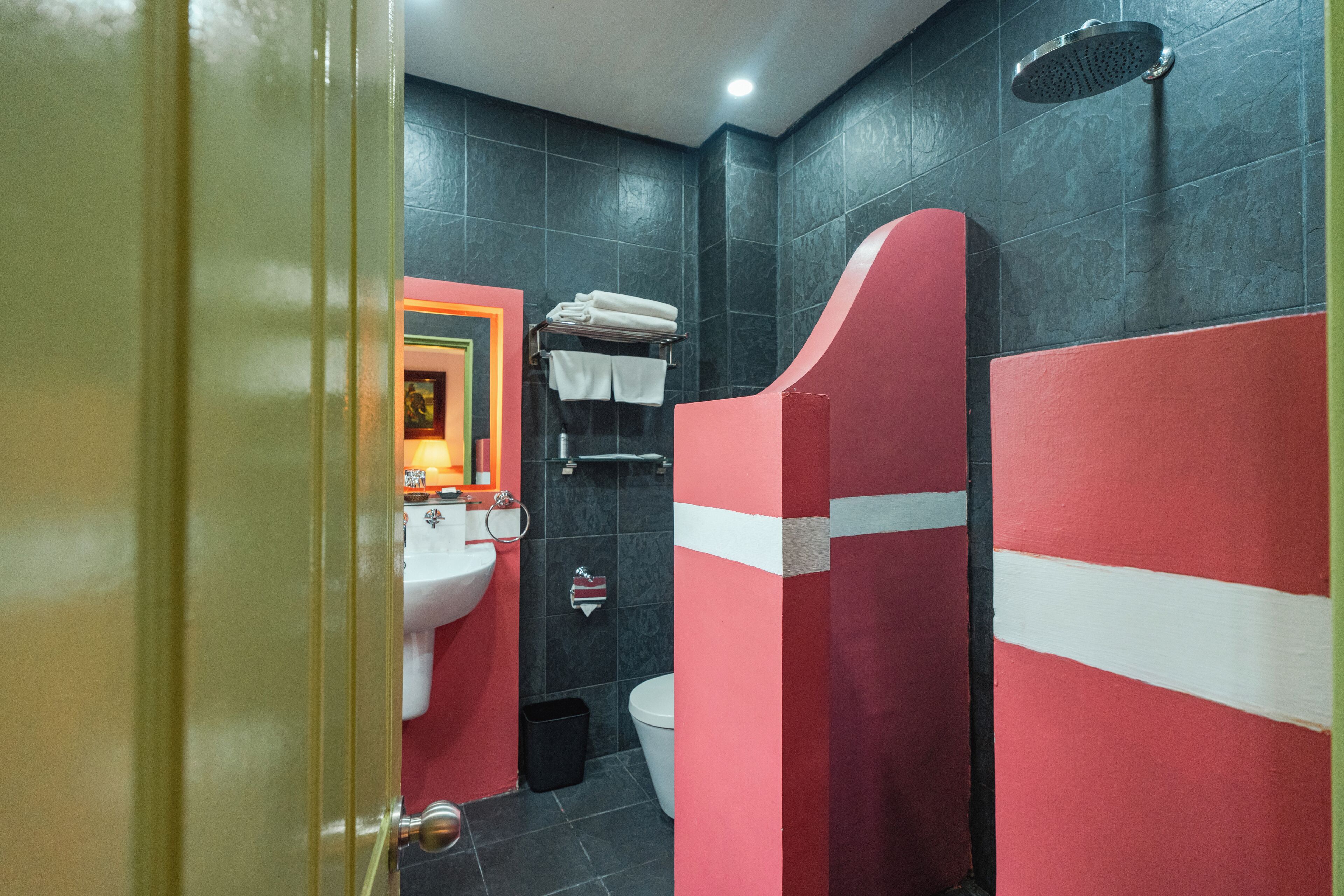 Superior Double | ห้องน้ำ | ของใช้ในห้องน้ำฟรี, ไดร์เป่าผม, เสื้อคลุมอาบน้ำ, รองเท้าสวมภายในห้อง