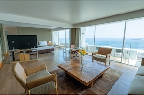 Premium Suite, 1 King Bed, Sea View (Single)