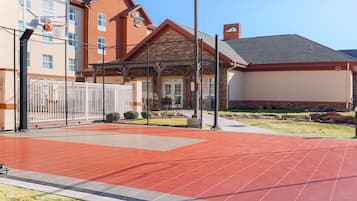 Sport court