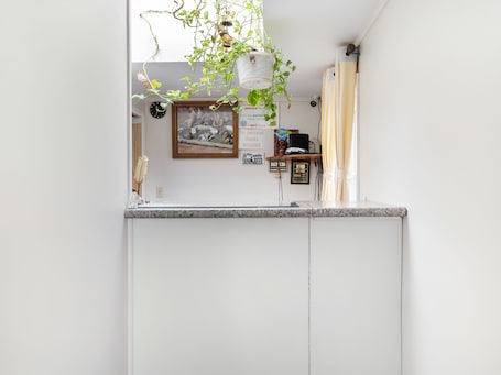 Recepción. OYO Hotel Starlite Seneca Falls