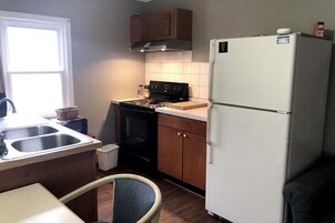 Frigobar, microondas, cafetera/tetera