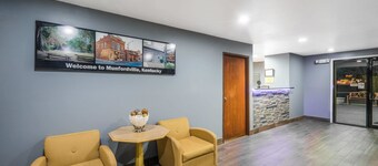 ซุปเปอร์ 8 บายวินด์แฮม มันฟอร์ดวิลล์ KY