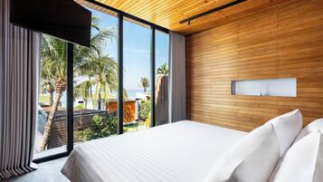 Standaard kamer | Een minibar, een kluis op de kamer, individueel gedecoreerd