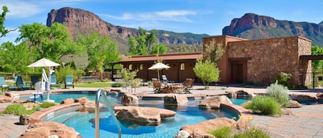 Outdoor pool, free pool cabanas, pool umbrellas