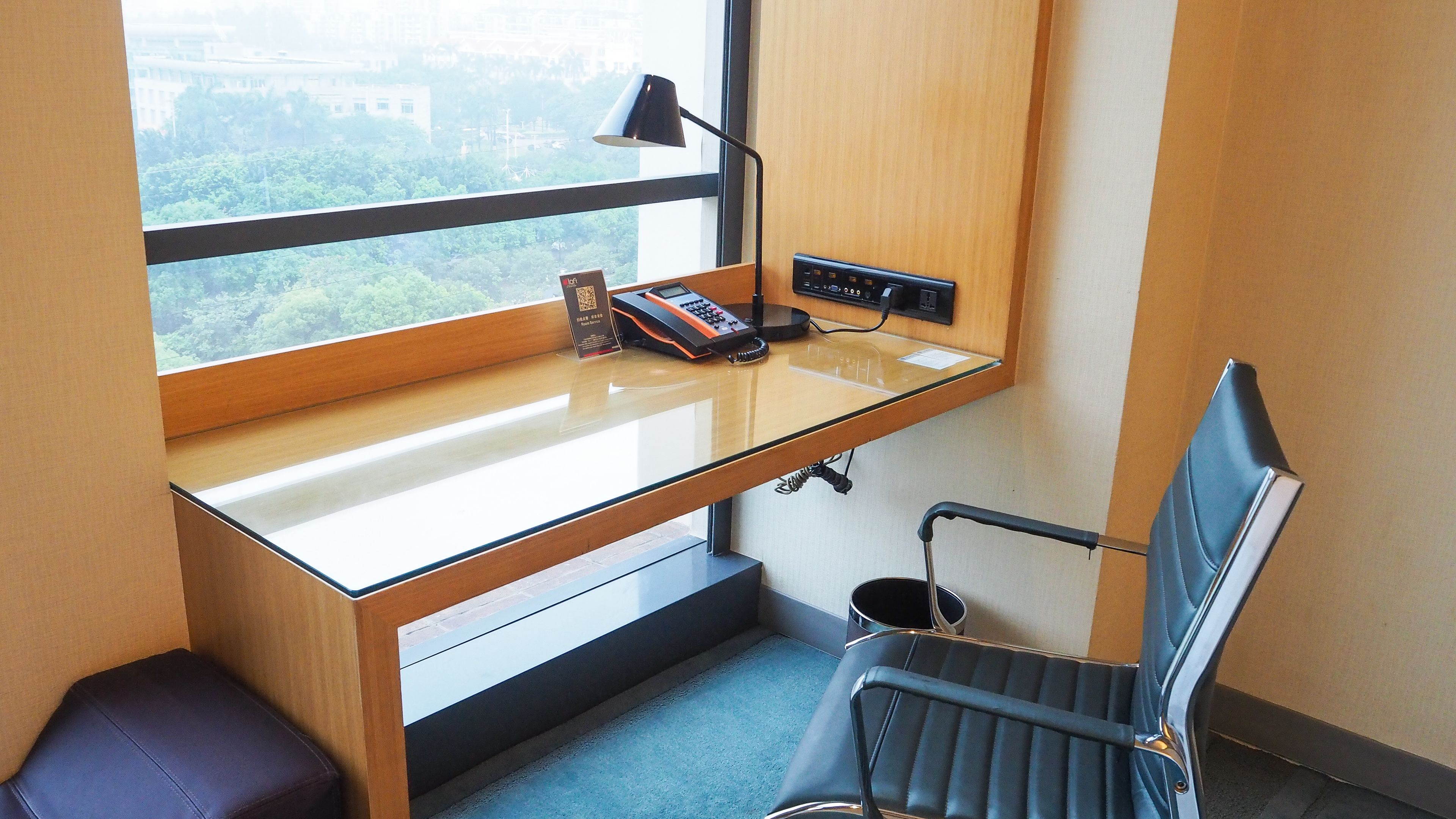 room, 1 king bed, city view | minibar, in-room safe, desk, laptop workspace