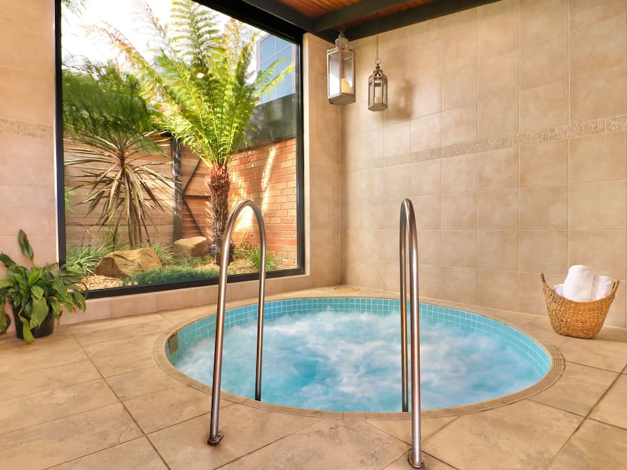 Deep-tissue massages