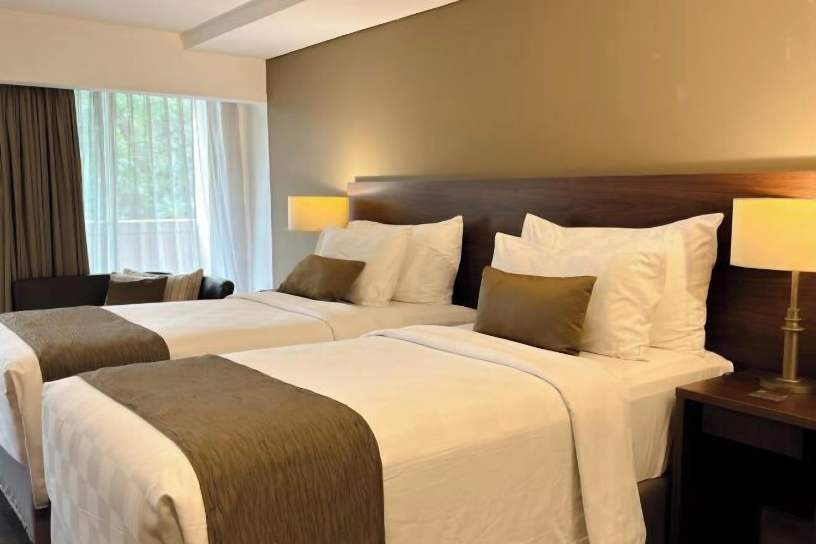 Coffres-forts dans les chambres, bureau, chambres insonorisées