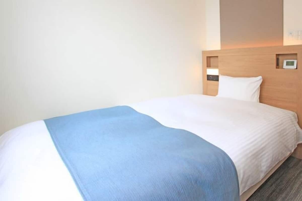 Desk, blackout curtains, iron/ironing board, free WiFi