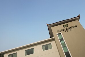 숙박 시설 정면