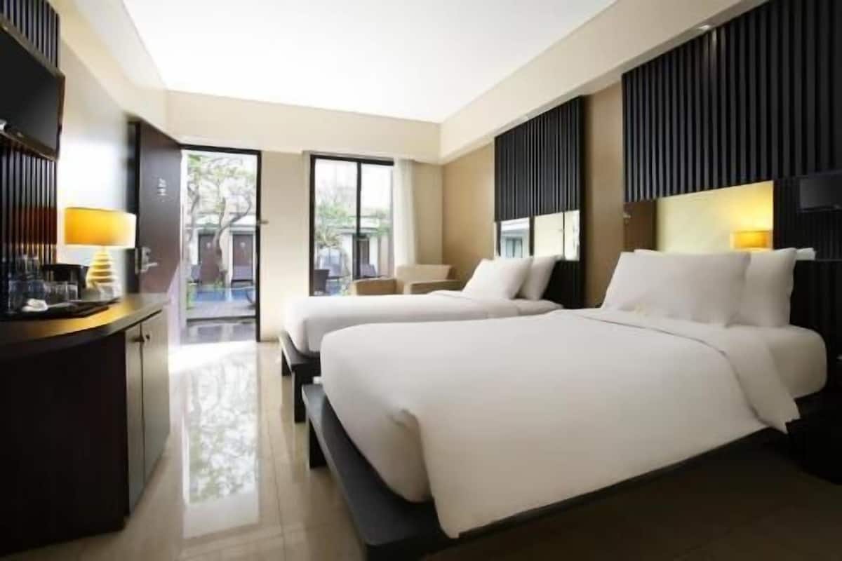 1 bedroom, in-room safe, desk, blackout drapes