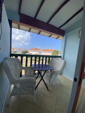 开间, 泳池景观 | 露台