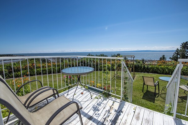 Deluxe Double Room | Select Comfort beds, iron/ironing board, free WiFi, bed sheets