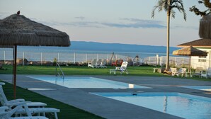 Exterior - Hotel La Roche Pleureuse (Isle aux Coudres)