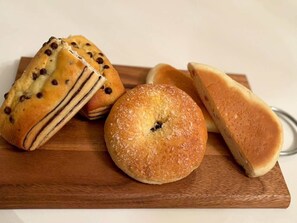 Daily to-go breakfast (JPY 1000 per person) - Grampus Inn Osaka Namba (Osaka)