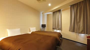 基础双床房, 无烟房 | 羽绒被、办公桌、笔记本电脑工作区、熨斗/熨板